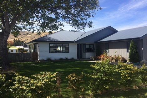 Photo of property in 12 Bridesdale Drive, Lake Hayes, Queenstown, 9304