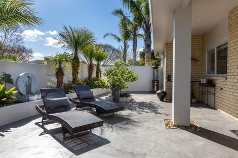 Photo of property in 32 Sunny Crescent, Huapai, Kumeu, 0810