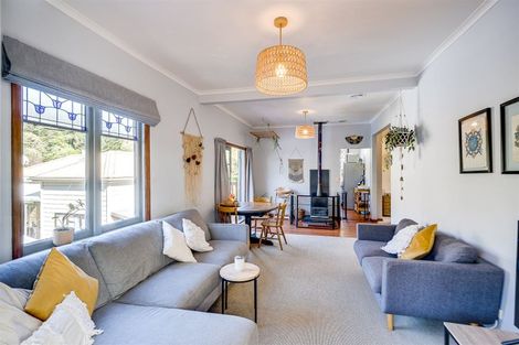 Photo of property in 6 Little Burke Street, Hospital Hill, Napier, 4110