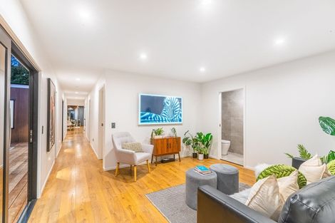 Photo of property in 76 Tennis Court Road, Raumati South, Paraparaumu, 5032