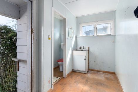 Photo of property in 28 Railway Crescent, Masterton, 5810