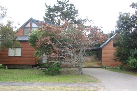 Photo of property in 37 Pauanui Beach Road, Pauanui, Hikuai, 3579