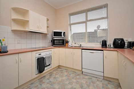 Photo of property in 5 Lorikeet Place, Unsworth Heights, Auckland, 0632