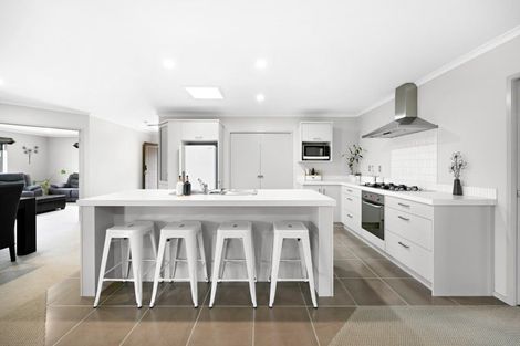 Photo of property in 2 Limber Hill, Flagstaff, Hamilton, 3210