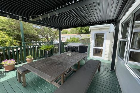 Photo of property in 42 Oaktree Avenue, Browns Bay, Auckland, 0630