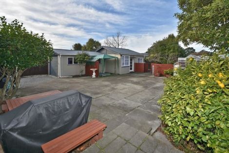 Photo of property in 4 Damien Place, Bromley, Christchurch, 8062