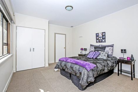 Photo of property in 1/445 Mount Albert Road, Mount Roskill, Auckland, 1041