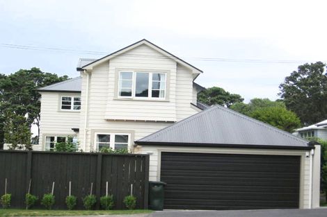 Photo of property in 81 Ranui Crescent, Khandallah, Wellington, 6035