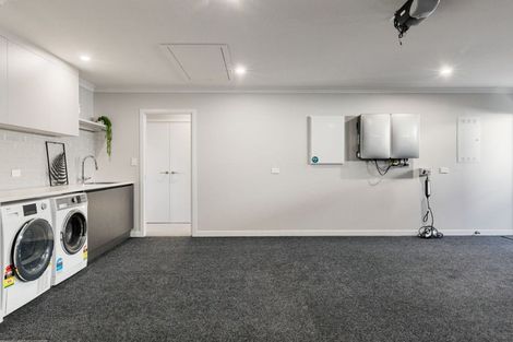 Photo of property in 32 Hugo Shaw Drive, Cambridge, 3434