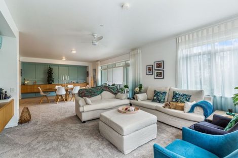 Photo of property in 19 Parkside Drive, Orewa, 0931