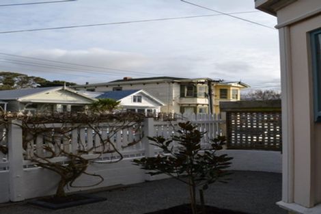 Photo of property in 29 Queen Street, Mount Victoria, Wellington, 6011