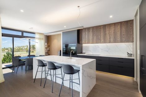 Photo of property in 37 Mount Pleasant Road, Mount Pleasant, Christchurch, 8081