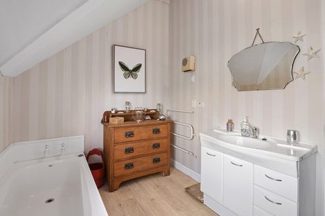 Photo of property in 276 Whakarewa Street, Motueka, 7196