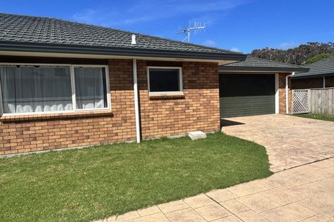 Photo of property in 22 Kowhai Grove, Raumati Beach, Paraparaumu, 5032