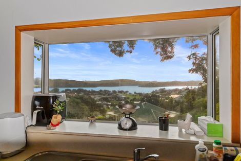 Photo of property in 13 Long Street, Raglan, 3225