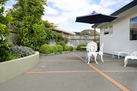 Photo of property in 14 Rutland Place, Taradale, Napier, 4112