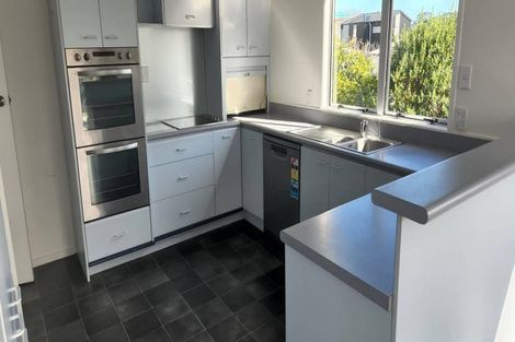 Photo of property in 43 Russleigh Drive, Dinsdale, Hamilton, 3204