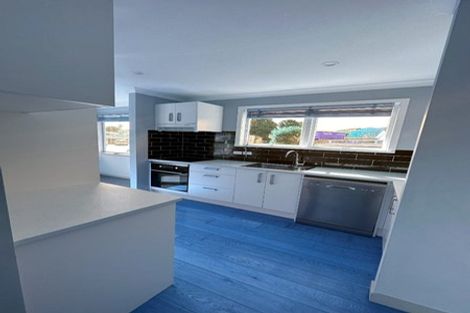 Photo of property in 16 Lavas Place, Mount Wellington, Auckland, 1060