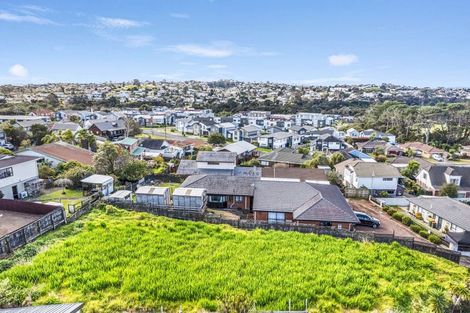 Photo of property in 10 Fernbird Place, Massey, Auckland, 0614
