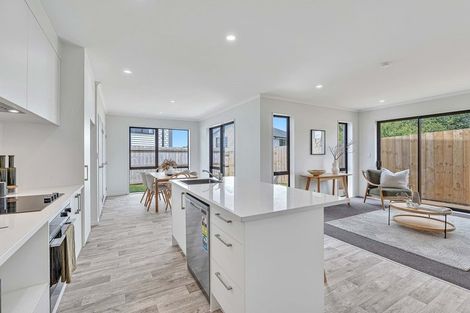 Photo of property in 9/16 Russell Road, Manurewa, Auckland, 2102