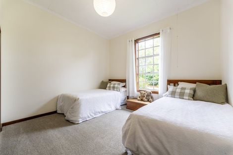 Photo of property in 72 Timaru Road, Waimate, 7924