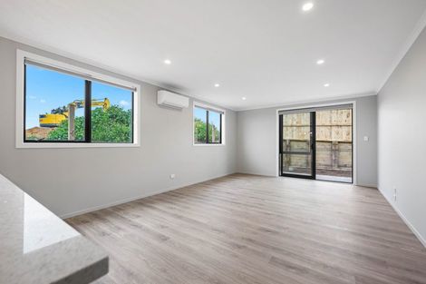 Photo of property in 27 Waruhia Crescent, Rototuna North, 3281