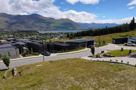 Photo of property in 16 Akitu Rise, Wanaka, 9305