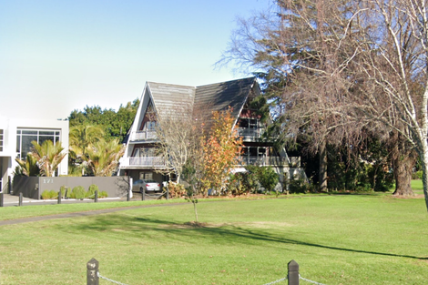 Photo of property in 173 Lake Crescent, Hamilton Lake, Hamilton, 3204