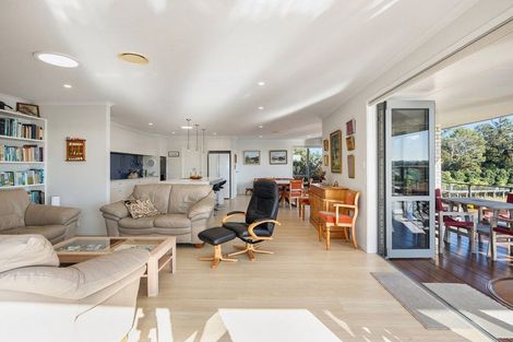 Photo of property in 6 Lees Cove, Karaka, Papakura, 2113