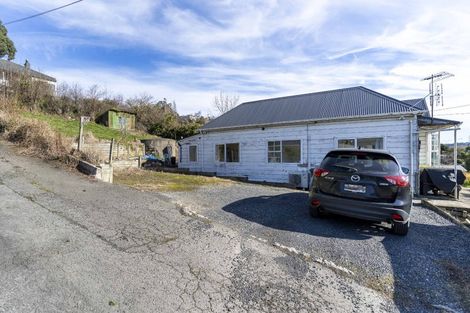 Photo of property in 100 Main South Road, Green Island, Dunedin, 9018