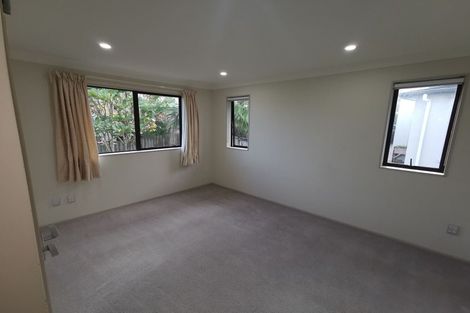 Photo of property in 10 Tekapo Rise, Fairview Heights, Auckland, 0632
