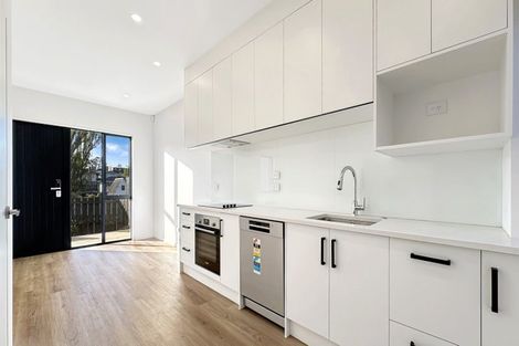 Photo of property in 8/27 Glenorchy Street, Glen Eden, Auckland, 0602