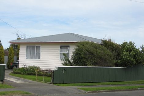 Photo of property in 2 Taupata Street, Castlecliff, Whanganui, 4501