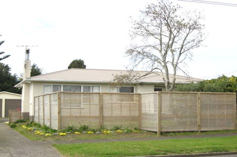 Photo of property in 147 Seaview Road, Westown, New Plymouth, 4310