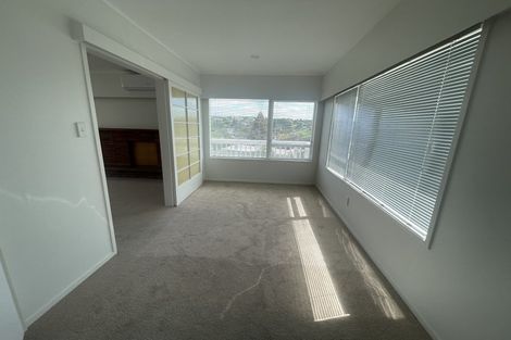 Photo of property in 27 Eban Avenue, Hillcrest, Auckland, 0627