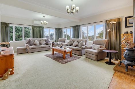 Photo of property in 67 Beach Road, Mellons Bay, Auckland, 2014