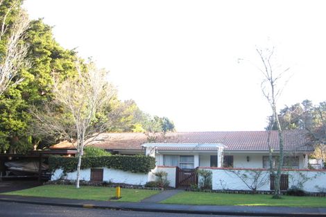 Photo of property in 26 Scenic Drive, Hillpark, Auckland, 2102