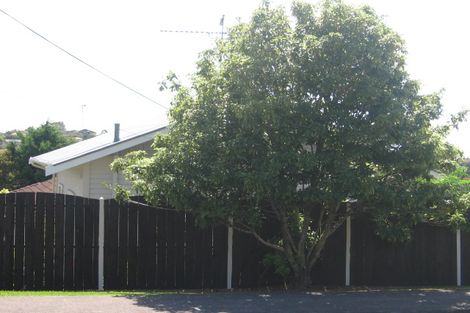 Photo of property in 2/23 Quebec Road, Milford, Auckland, 0620