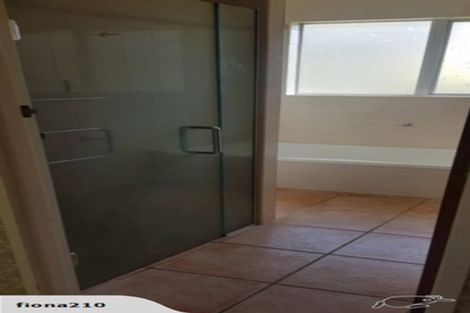 Photo of property in 16 Pencarrow Street, Highbury, Palmerston North, 4412