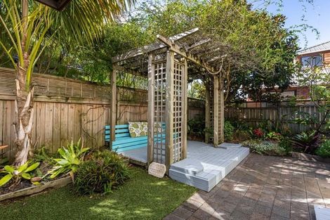 Photo of property in 65a Aramoana Avenue, Devonport, Auckland, 0624