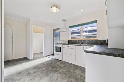 Photo of property in 75 Pahiatua Street, Hokowhitu, Palmerston North, 4410