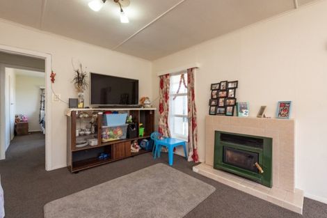Photo of property in 64 Kapiti Road, Paraparaumu, 5032