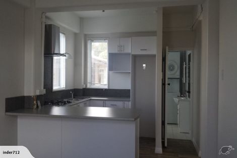 Photo of property in San Antonio Flats, 1/12 Kilbirnie Crescent, Kilbirnie, Wellington, 6022