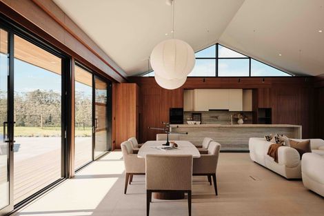 Photo of property in 10 Taha Puke Road, Okura Bush, Silverdale, 0794
