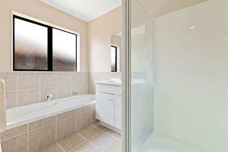 Photo of property in 19 Prado Drive, Pukekohe, 2120