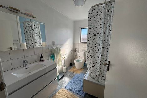 Photo of property in 272 Dowse Drive, Maungaraki, Lower Hutt, 5010