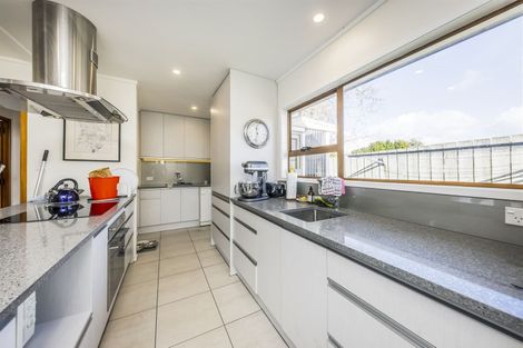 Photo of property in 1/13 Phoenix Place, Papatoetoe, Auckland, 2025