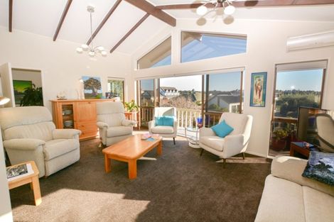 Photo of property in 18 Forrester Drive, Welcome Bay, Tauranga, 3112