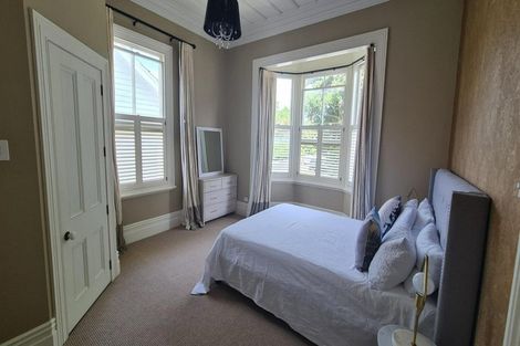 Photo of property in 8 Cheltenham Road, Devonport, Auckland, 0624