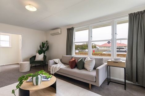 Photo of property in 3 Thames Street, Roslyn, Palmerston North, 4414